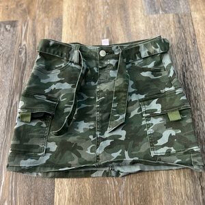 JUSTICE size 14 camo skirt 💓